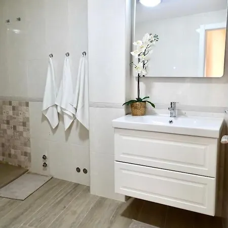 Appartement Piso Riazor 4