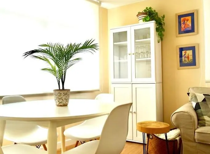 Piso Riazor 4 Apartment